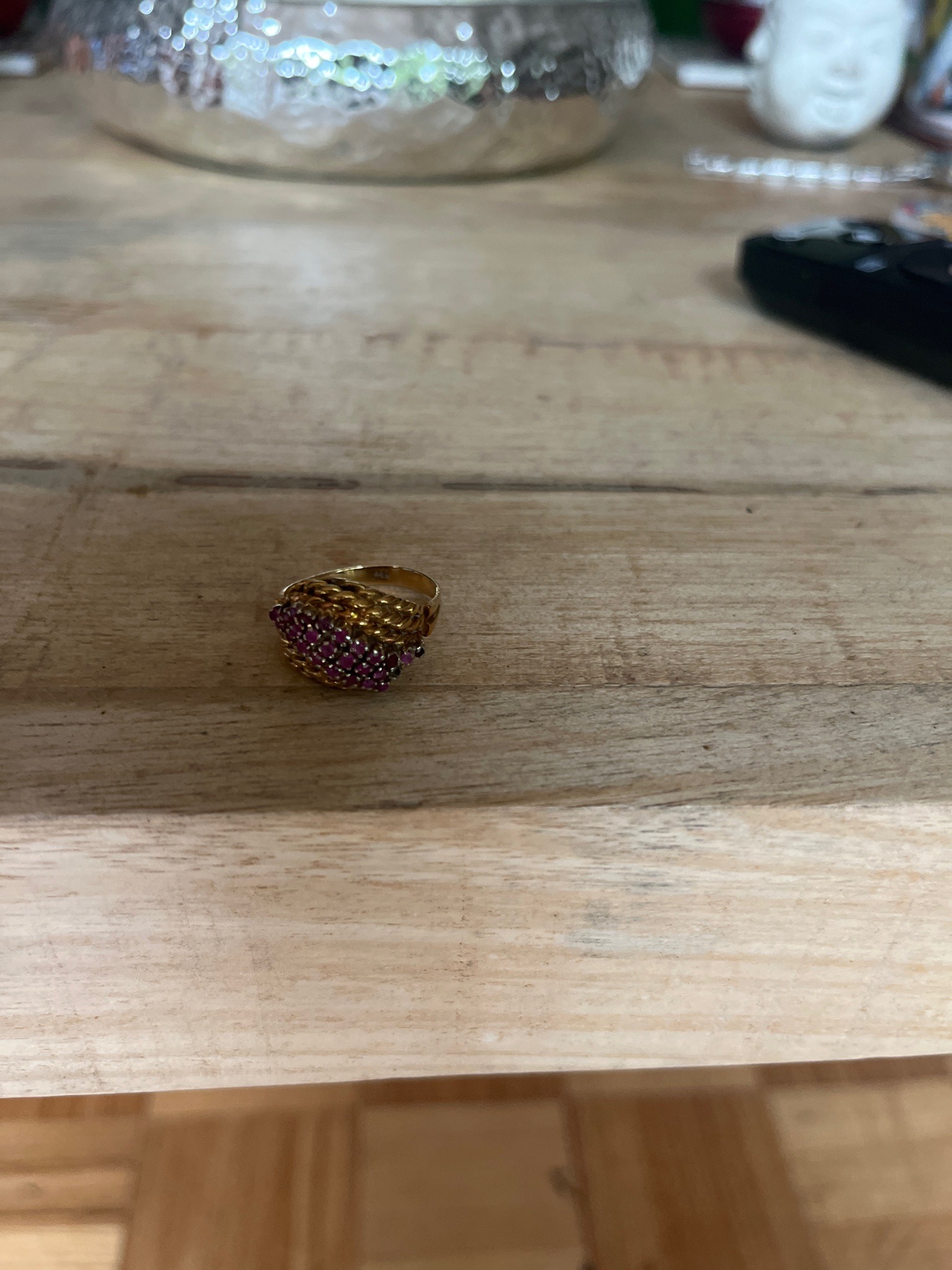 Submitted photo of Gold and ruby cluster ring (unauthenticated)