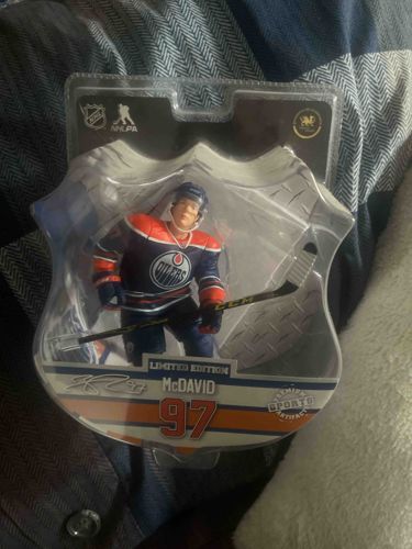 Limited Edition Connor McDavid Edmonton Oilers Sports Artifact Figurine