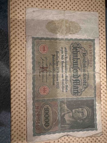 German Weimar Republic 10,000 Mark Banknote (1922)