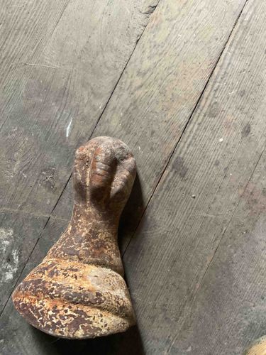 Antique Cast Iron Clawfoot Bathtub Foot