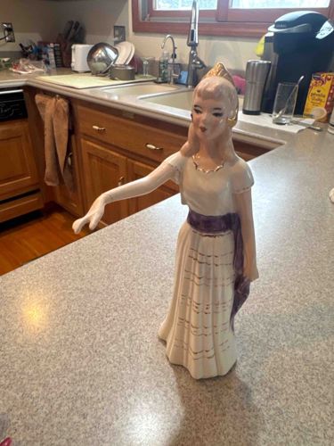 Art Deco Style Ceramic Figurine of a Woman