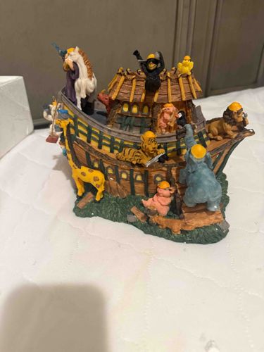 Noah's Ark Figurine with Animals in Hard Hats