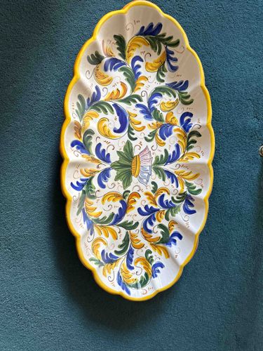 Italian Majolica Scalloped Oval Serving Platter