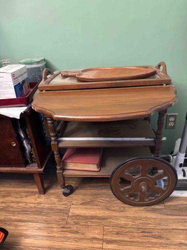Early-to-Mid 20th Century Cherry Wood Drop-Leaf Tea Wagon