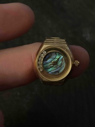 Ceneri Quartz Ring Watch