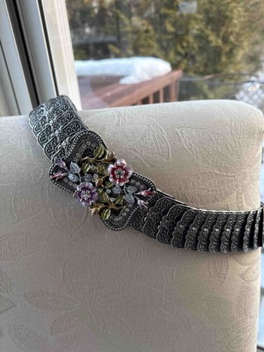 Vintage-Style Ornate Floral Filigree Metal Stretch Belt