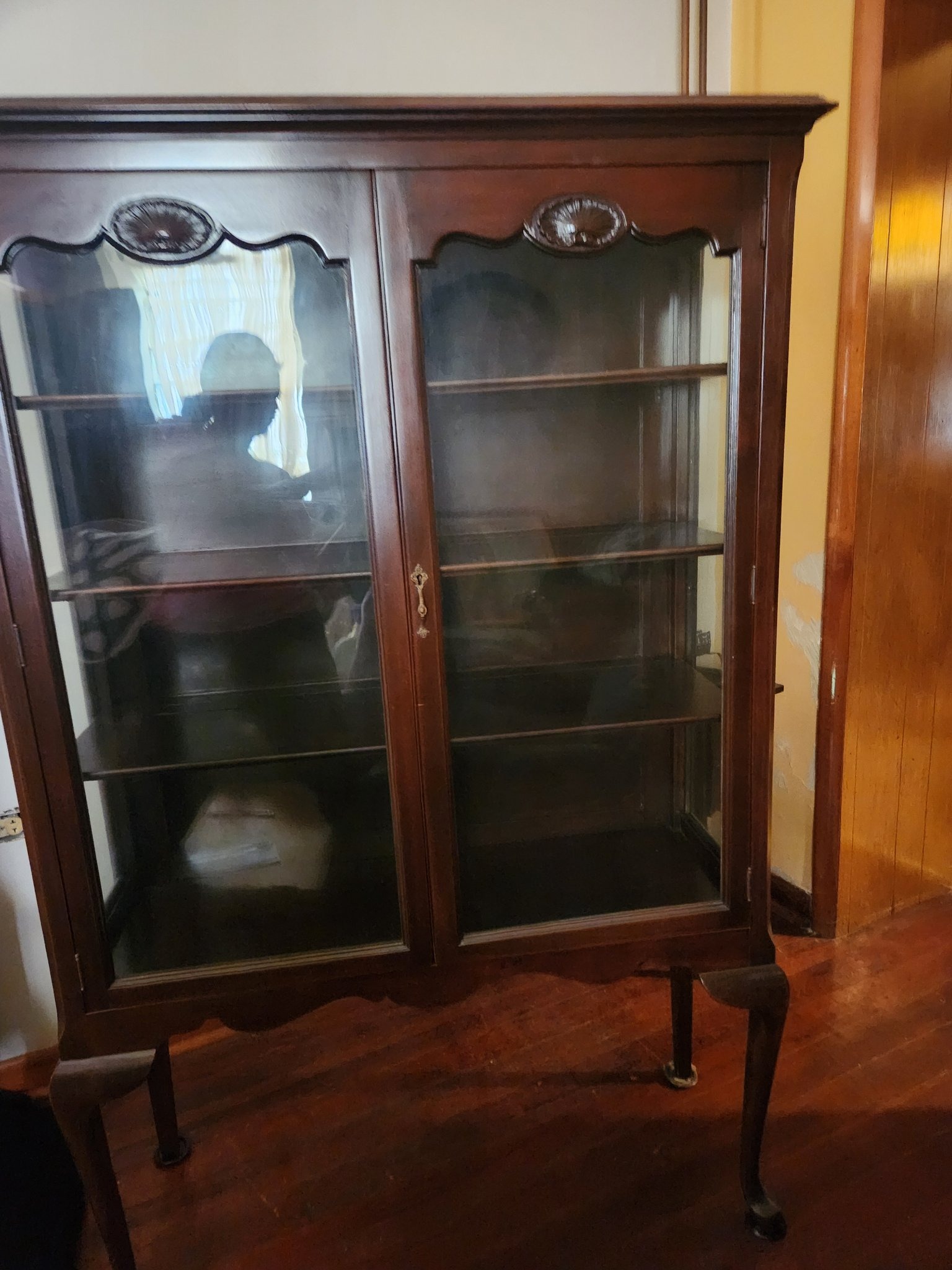 Submitted photo of Queen Anne-style mahogany display cabinet
