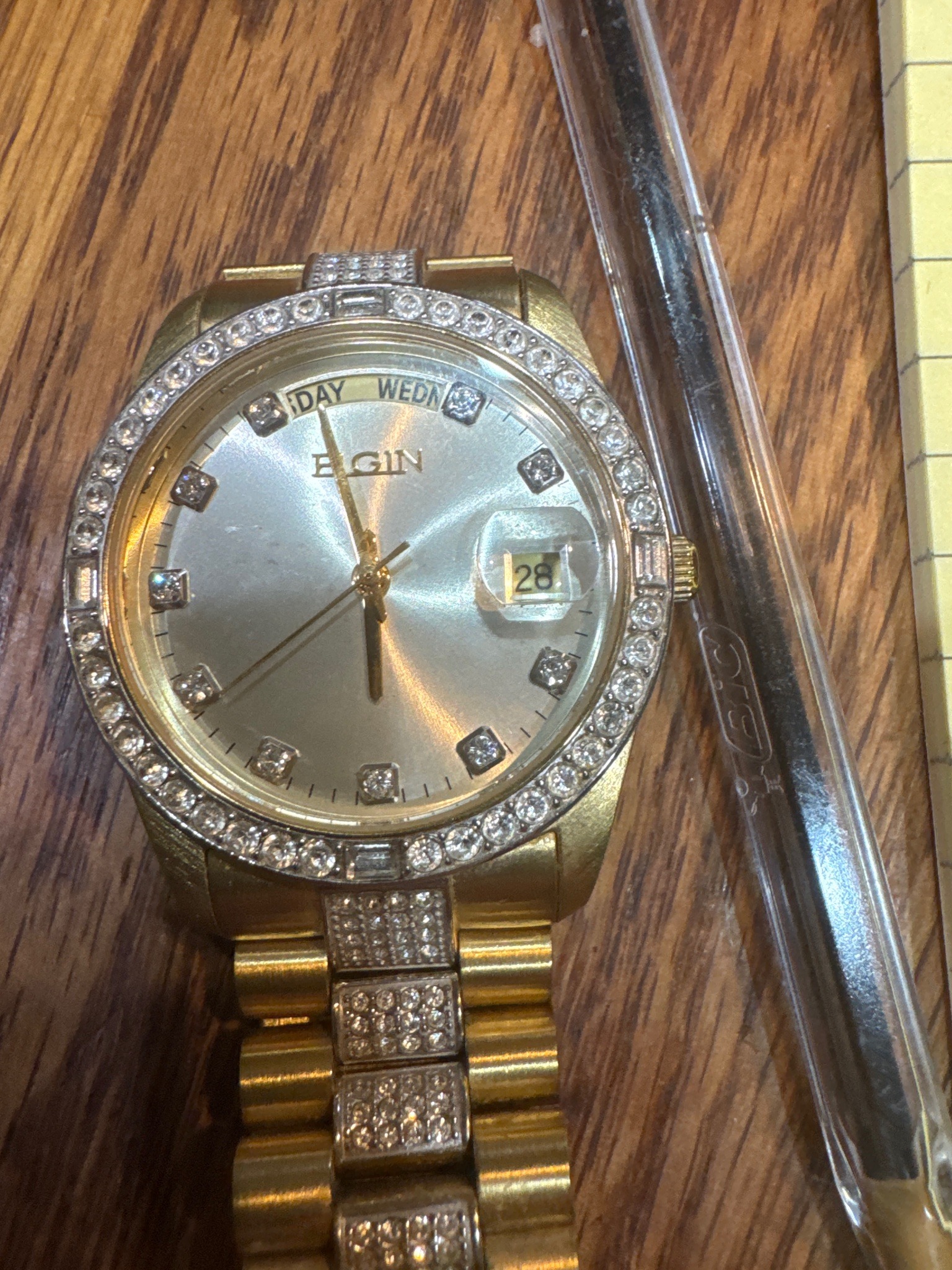 Submitted photo of Elgin Quartz Wristwatch (not authenticated)