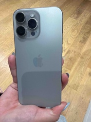 Apple iPhone Pro Max (Grey/Silver)