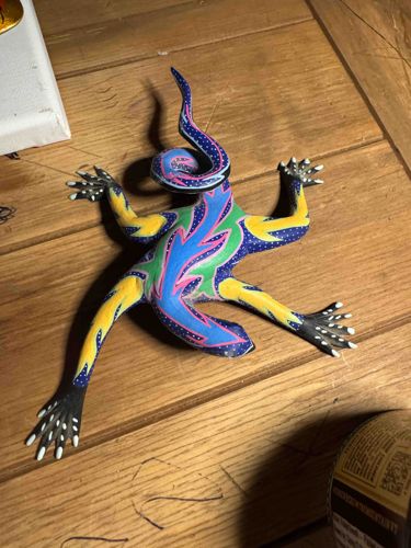Oaxacan Alebrije Lizard Sculpture