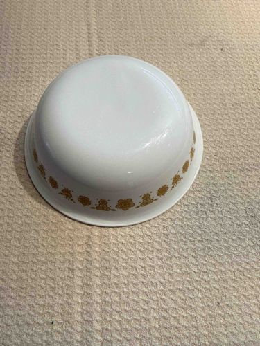 Vintage Pyrex Gold 'Bears and Flowers' Baby Bowl