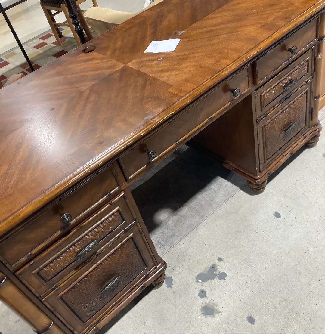 Submitted photo of Executive desk, attributed to Havertys