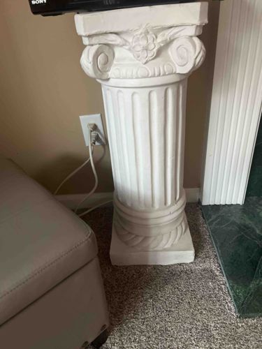 Ionic Pedestal Display Stand