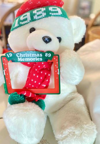 1989 "Christmas Memories" Musical Plush Polar Bear