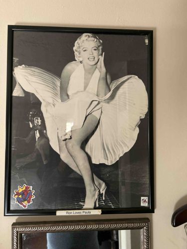 Marilyn Monroe 'The Seven Year Itch' Subway Grate Scene Framed Print