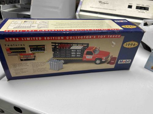 1996 Mobil Limited Edition Collector's Toy Truck