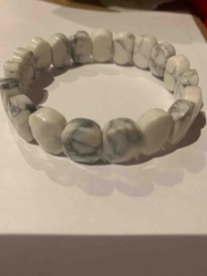 Howlite Beaded Stretch Bracelet