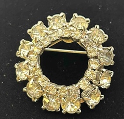 Vintage Rhinestone Wreath Brooch