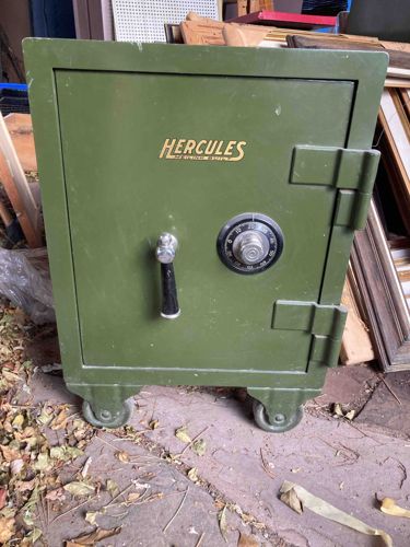 Vintage Hercules by Meilink Safe