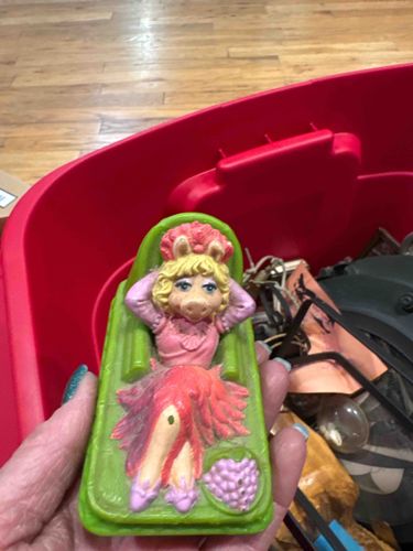 Vintage Miss Piggy Muppets Character Soap