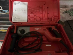 Milwaukee 5262-21 7/8 In. SDS Plus Rotary Hammer Kit