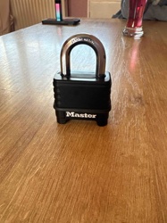 Master Lock Magnum M1 padlock