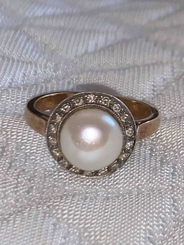 GIA Certified Saltwater Natural Pearl and Diamond Halo Ring
