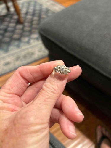 Multi-Stone Cluster Ring