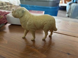 Antique Ivorytone Golden Retriever Figurine