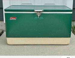 Vintage Coleman Cooler (Green and Cream)