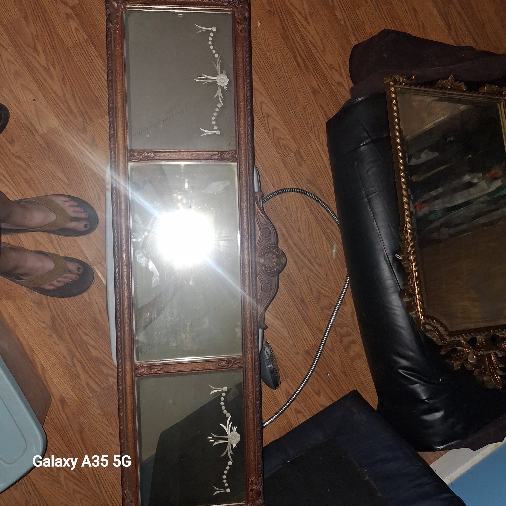 Submitted photo of Victorian-style triple-plate wall mirror