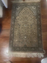 Traditional Floral Prayer Rug