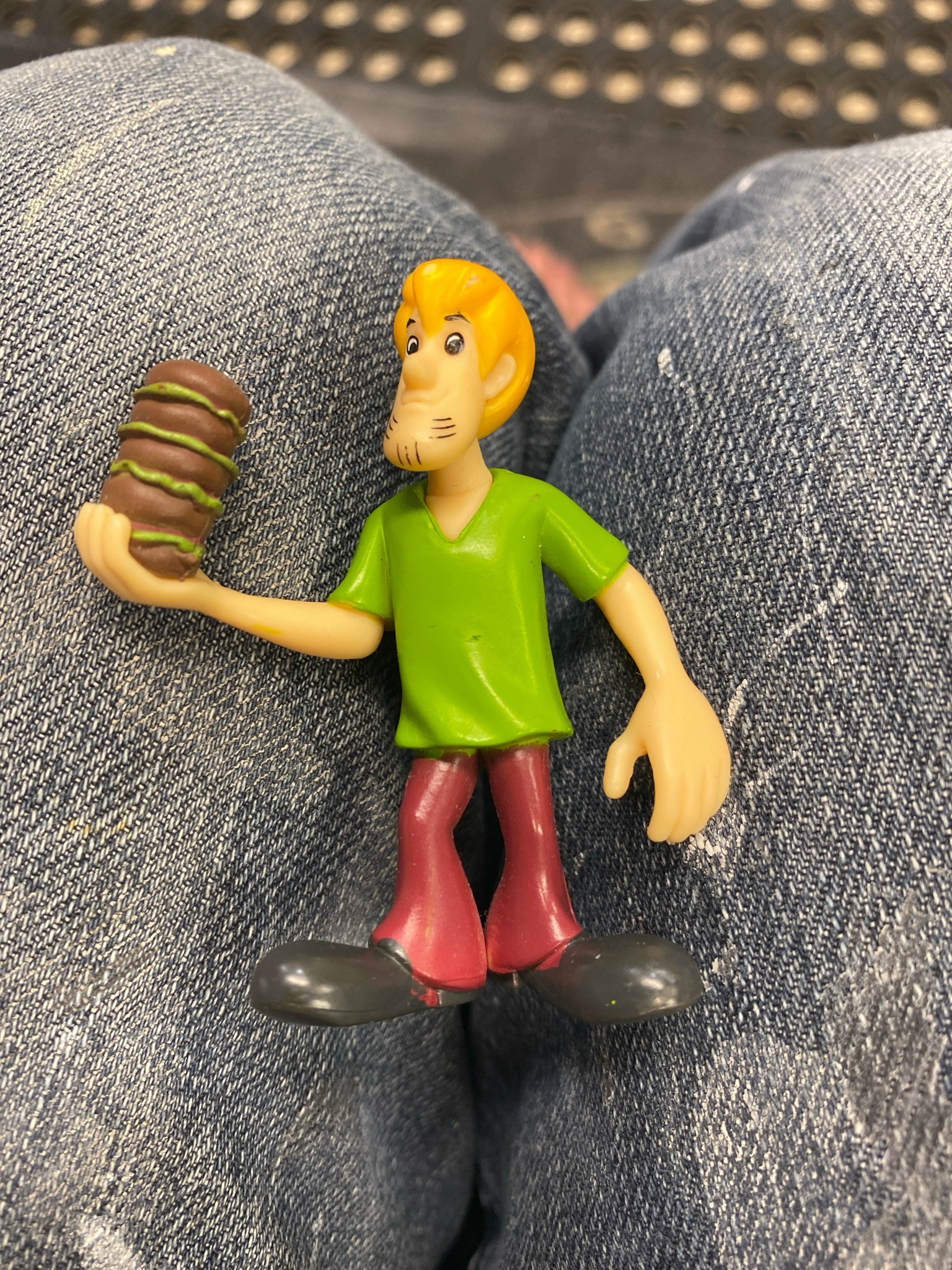 Submitted photo of Shaggy Rogers figurine holding a sandwich (not authenticated)