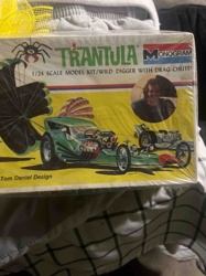 Monogram 'Trantula' 1/24 Scale Model Kit