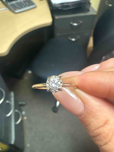 Round Brilliant Cut Diamond Solitaire Engagement Ring