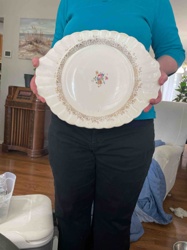 English Rose Pattern Serving Platter with 22 Carat Gold Trim