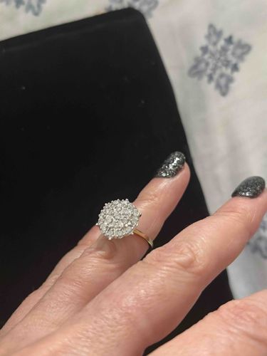 10k Yellow Gold and Diamond Cluster Ring