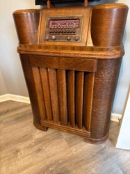 Art Deco Console Radio
