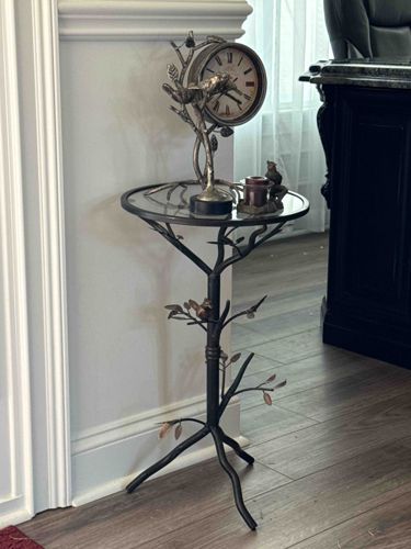 Tree Branch Style Accent Table with Clock and Decorative Items