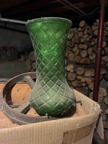 Emerald Green Diamond-Cut Glass Vase