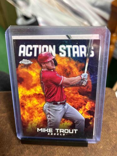 2023 Topps Chrome Mike Trout 'Action Stars' Insert Card