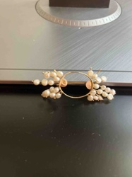 Vintage Pearl and Goldtone Brooch/Pendant