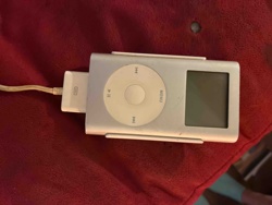 Apple iPod Mini (First or Second Generation)
