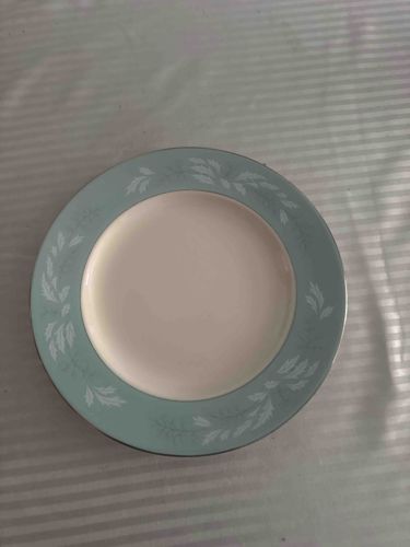 Teal and White Foliage Pattern Dinner Plate