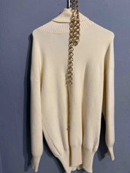 Cream Ribbed Knit Turtleneck Sweater with Gold-Tone Ring Chain Necklace