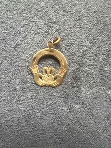 Irish Claddagh Pendant
