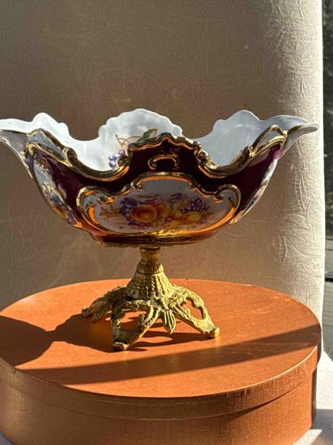 Victorian-Style Porcelain Compote with Gilt Bronze Pedestal Base