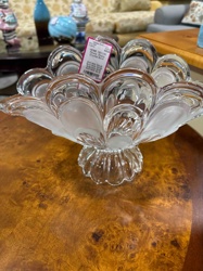 Bohemian Style Crystal Bowl with Frosted and Clear Petal Design