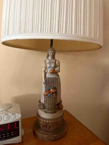 Mid-20th Century Italian Bisque Porcelain Figural Lamp