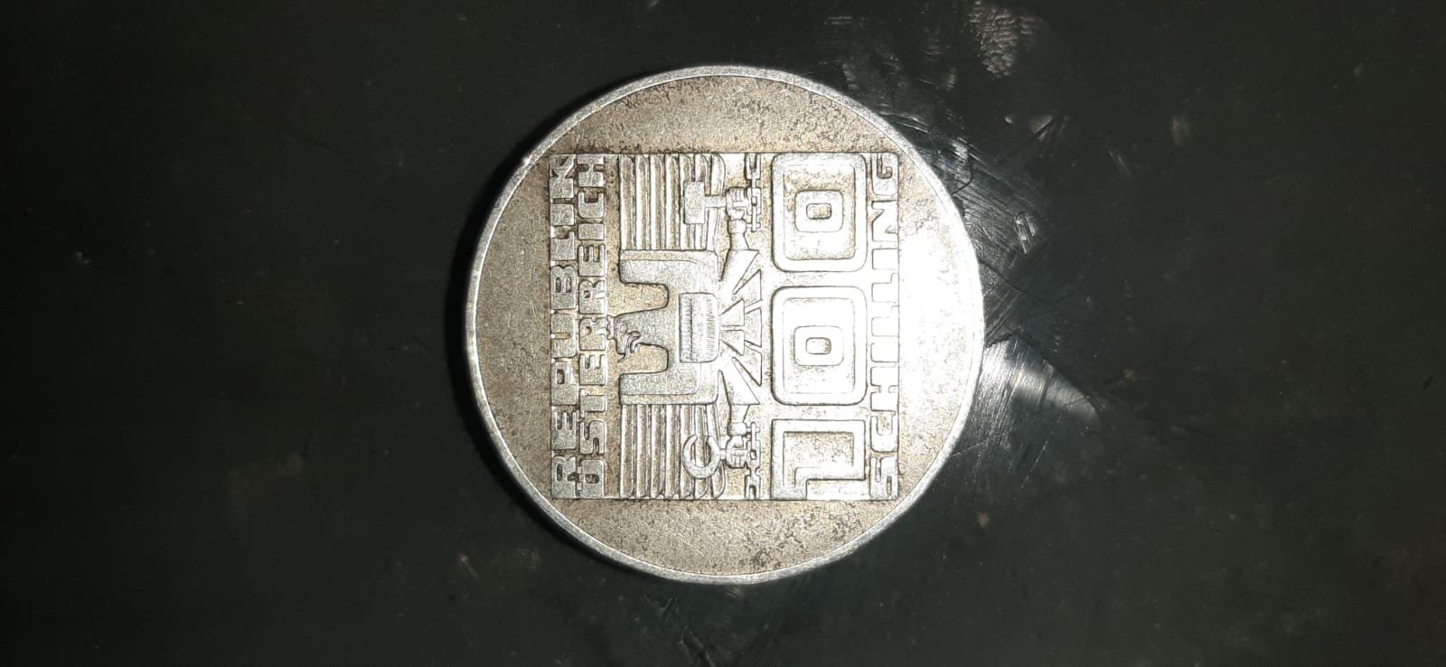Submitted photo of Austrian 100 Schilling Coin (not authenticated)